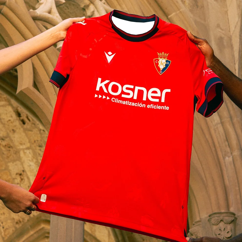 

24-25 Новая горячая летняя рубашка La Liga Osasuna Рубашка с 3D принтом для мужчин и женщин Футбольная рубашка Спортивная повседневная рубашка большого размера Мото