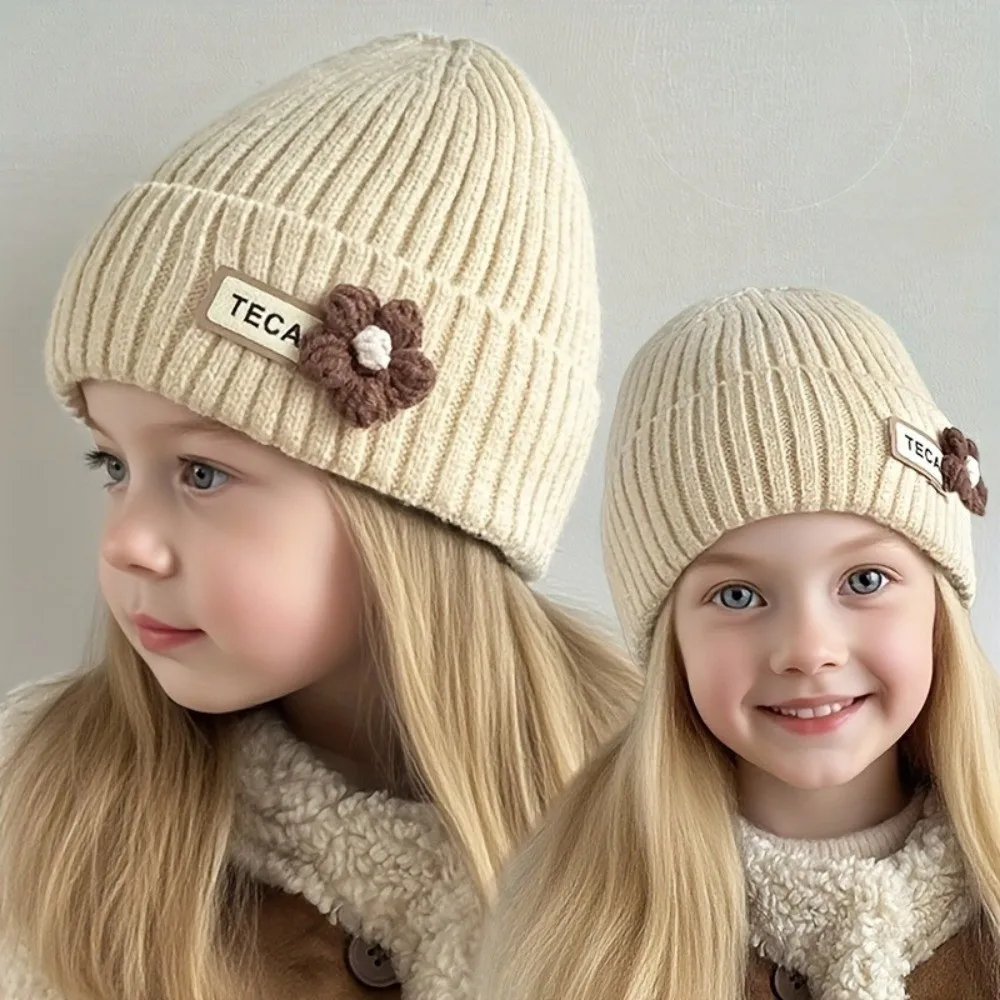 따뜻한 귀여운 꽃 아기 비니 모자 단색 두꺼운 풀오버 모자 방풍 귀 보호 모자 유아용