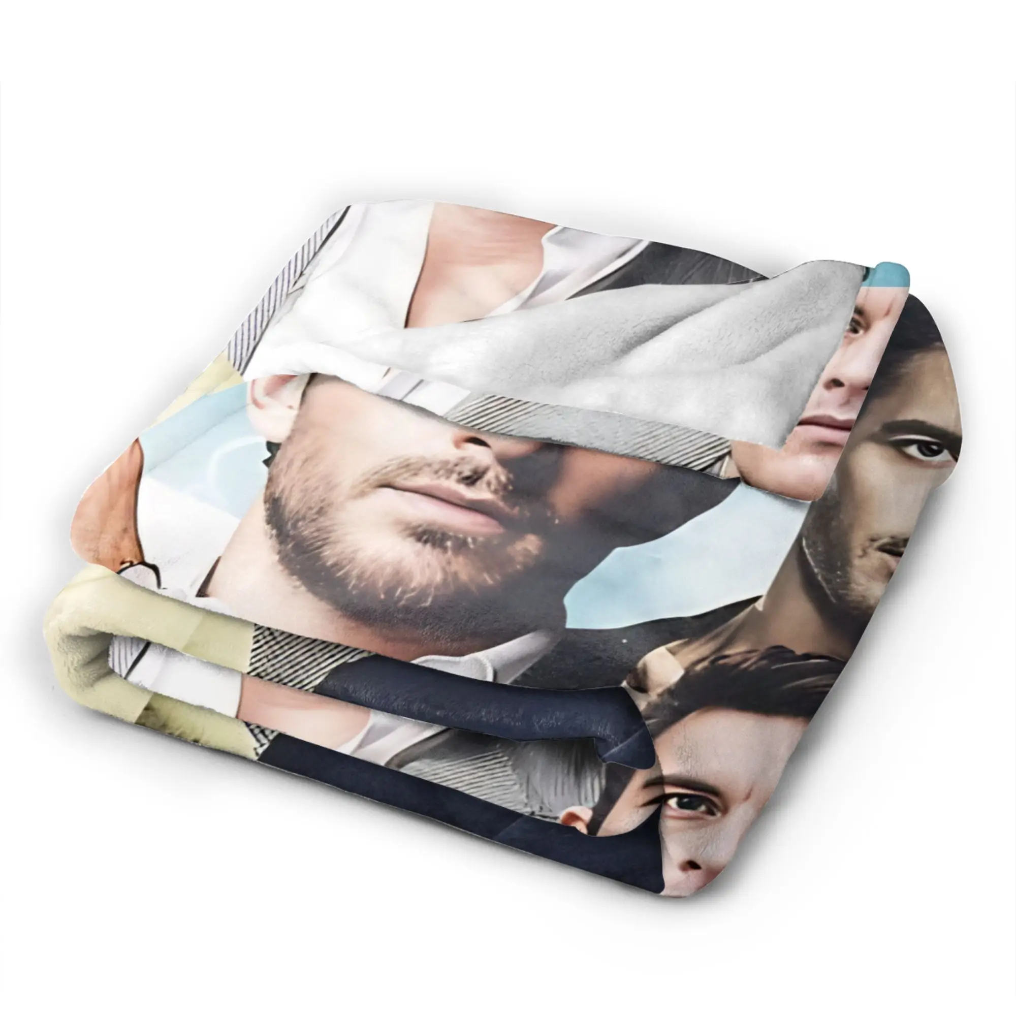 بطانية جوناثان بيلي متعددة الأحجام، بطانيات رمي قطيفة ناعمة غامضة للأريكة والسرير