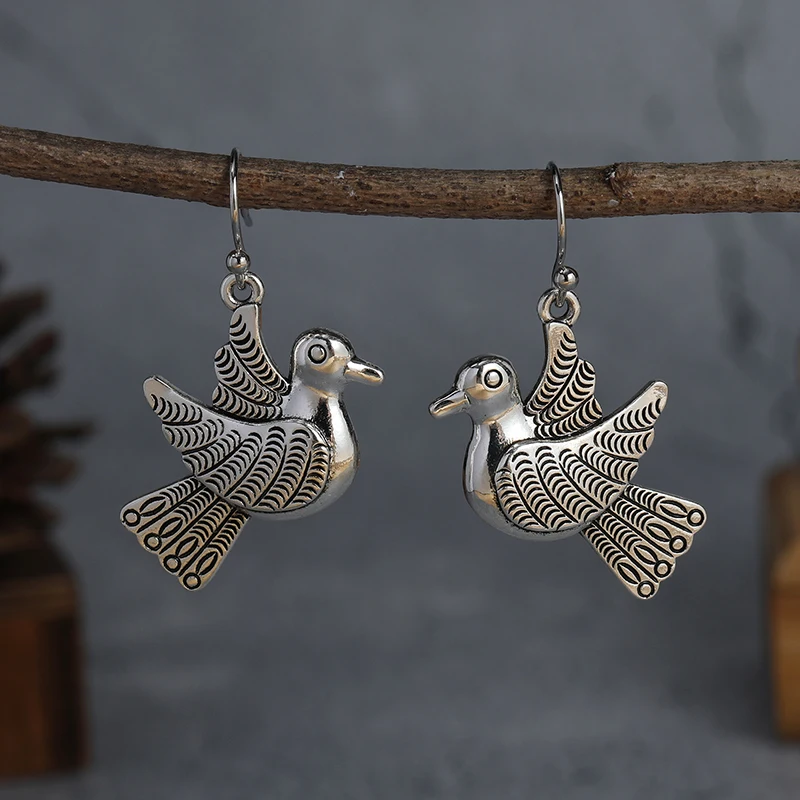 Bohemian Style Retro Distressed Bird Design Pendant Earrings, Simple And Personalized Alloy Earrings, Party Jewelry Gifts