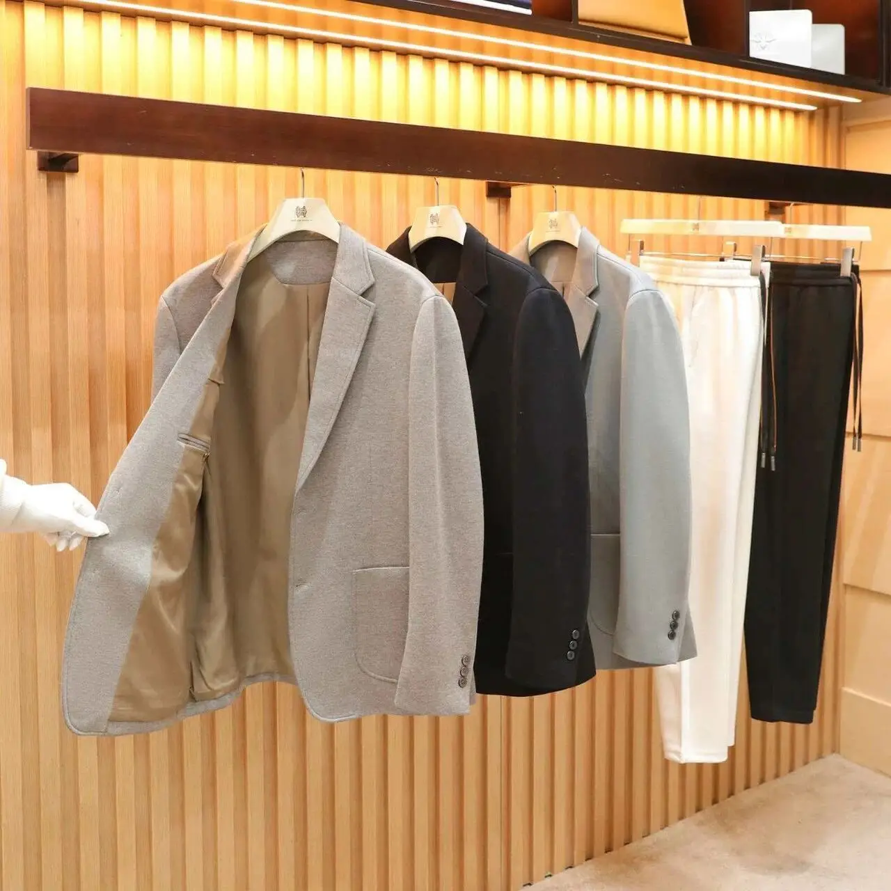 

Classic Italian Wool Modal Blend Men's Casual Suit Jacket Autumn Winter Fashionable All-Match Business Outerwear