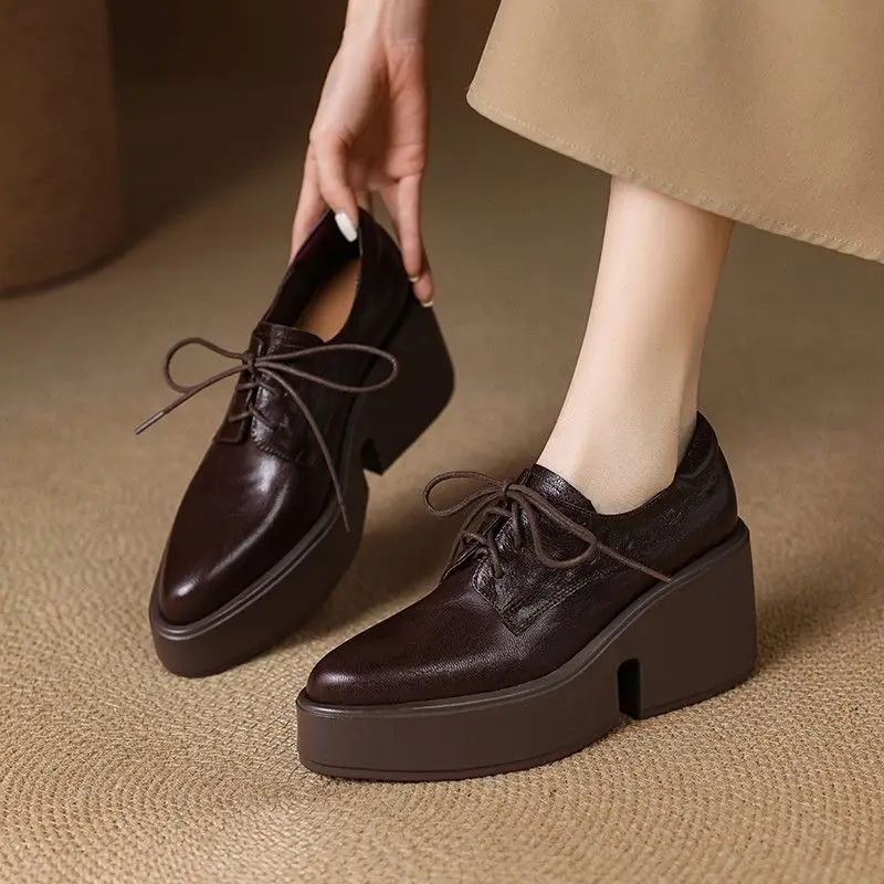 Mocasines de Plataforma de Cuero Suave Francés para Mujer con Punta Puntiaguda, Cordones y Tacón Grueso para un Look Versátil de Trabajo