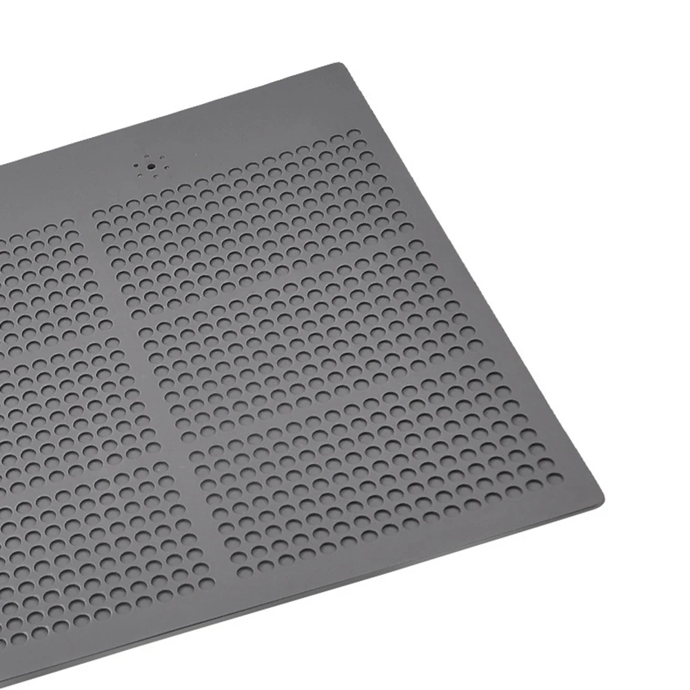 

Силиконовый коврик для пайки TE-618, оптимизированный для использования в электронных мастерских, где контроль тепла и статического электричества критически важны