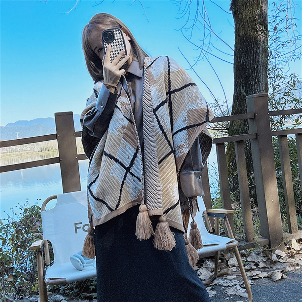 Autumn Knitted Snakeskin Printed Cape Big Pendulum Cardigan Winter Loose Poncho Women Striped Tassel Ball Cloak Out Streetwear