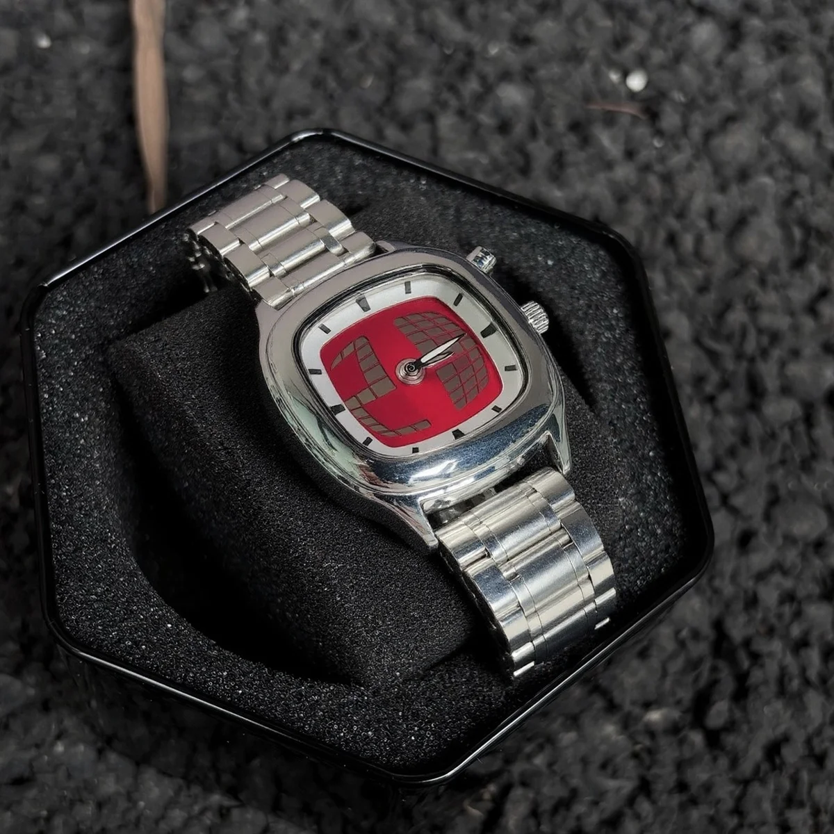 

Мужские кварцевые часы Y2K с двойным дисплеем, стальным корпусом, динамичным дизайном и персонализацией, цветные, квадратные, для бизнеса