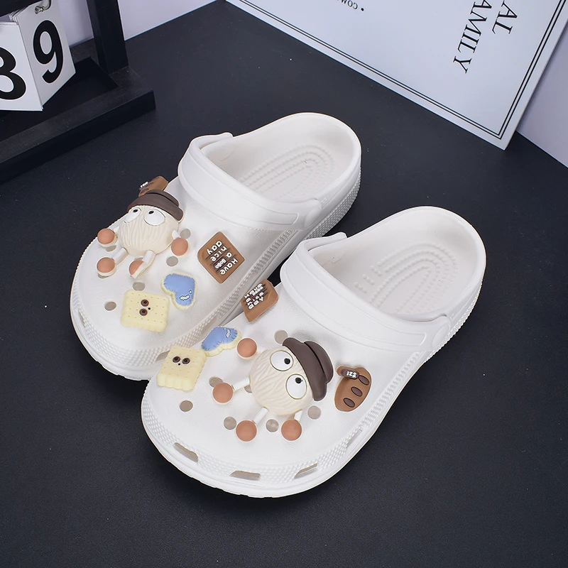 

Chunky Platform Clogs Shoes for Women Thick Bottom Non Slip Beach Sandals Woman Summer 2024 Fashion Wedges EVA Sandals Slippers