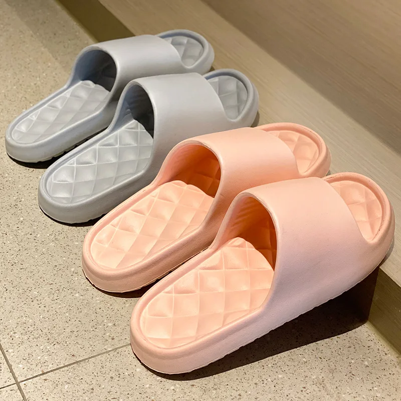 Zapatillas planas de moda para Hombre y Mujer, zapatillas ligeras de EVA para el baño, cómodas, para parejas, tobogán de interior, Zapatos de ducha para Mujer