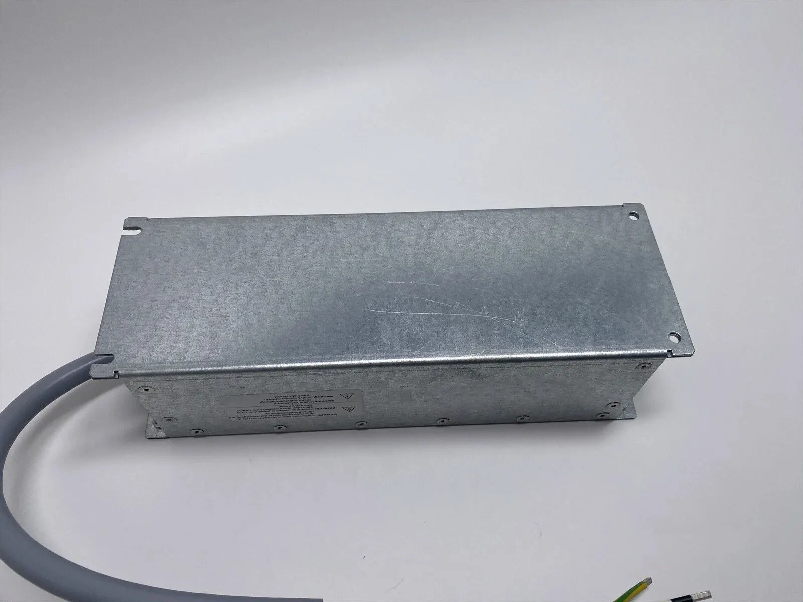 

Совершенно новый 6SL3203-0BE21-8BA0 6SL3 203-0BE21-8BA0 Гарантия один год
