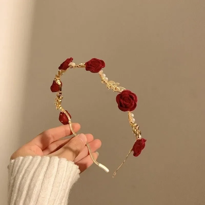 Vintage Red White Roses Pearl Hair Bands for Women Girls Metal Foliage Flowers Headbands Hair Accessories Wedding Headdress Gift