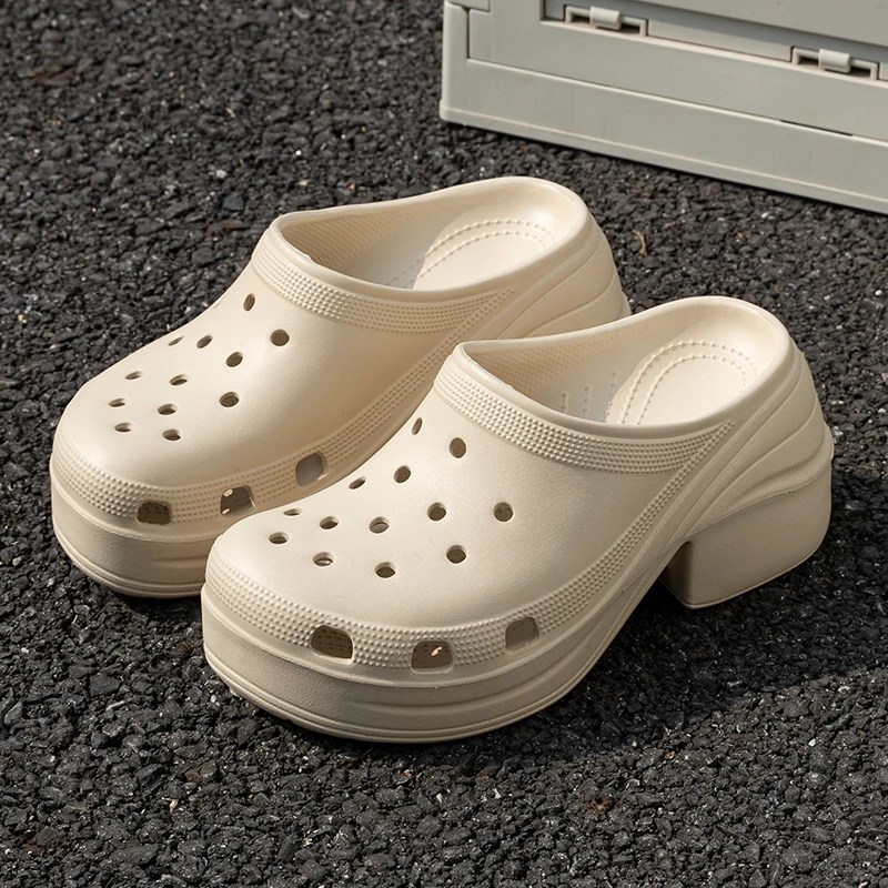 Sandalias de tacón grueso de EVA para mujer, zuecos de plataforma con punta cerrada a la moda, zapatillas de playa antideslizantes de suela gruesa, verano 2025