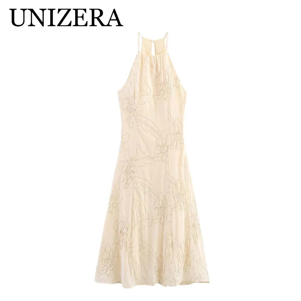 New Women's Fashion European and American Style Simple Flower Embroidered Hanging Neck Dress