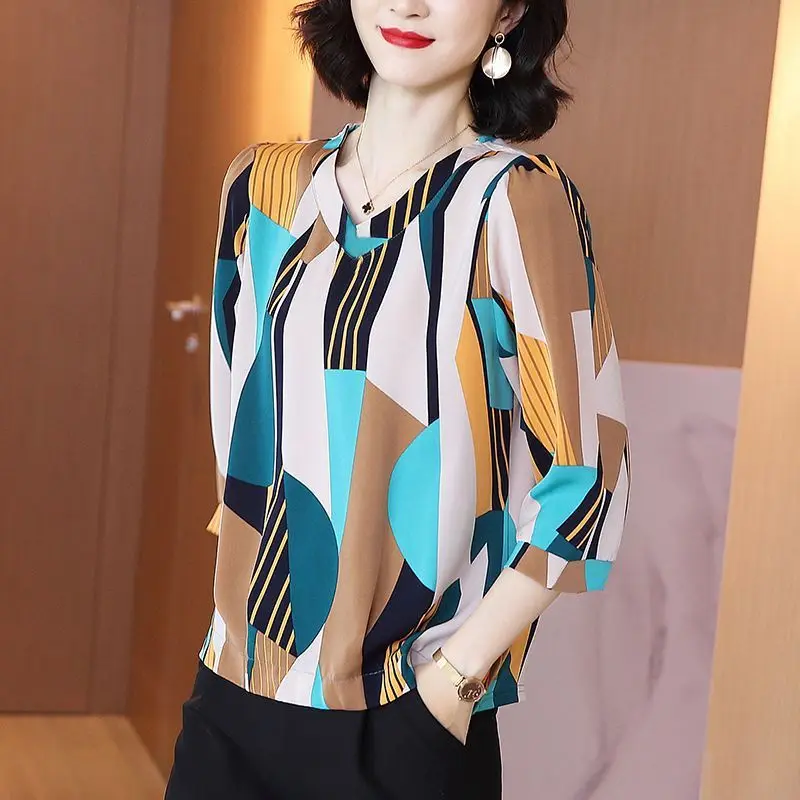 

Women Summer Fashion Loose Trend Printing V-neck 3/4 Sleeve Chiffon Shirts Women Clothes Casual All-match Appear Thin Thin Tops