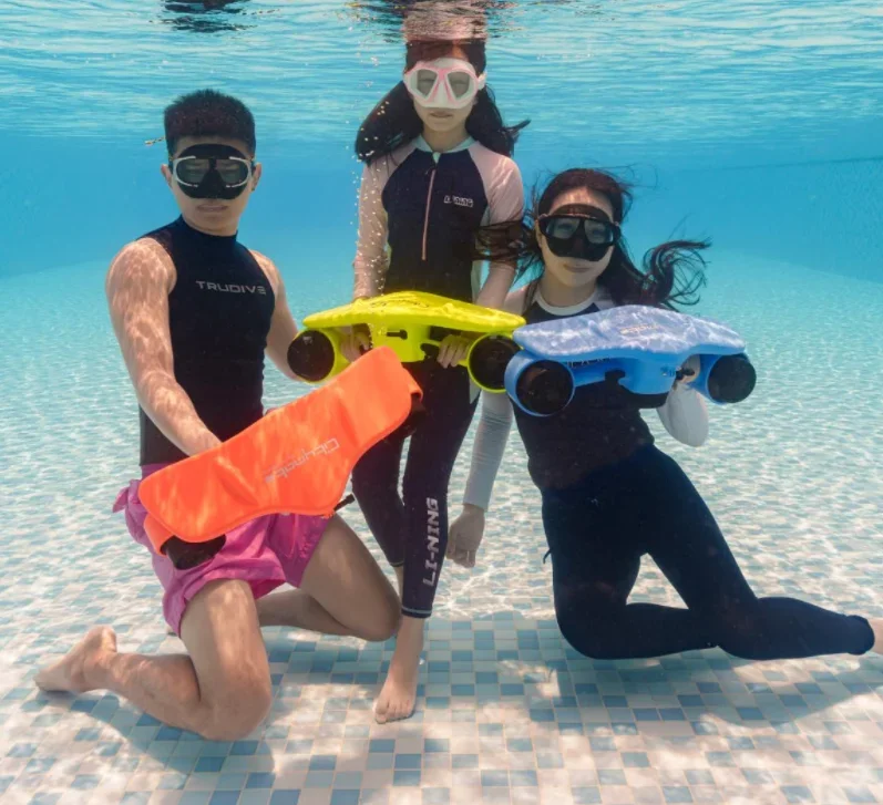 Quality Assurance Electric Diving Under Fast Speed Underwater Water Sea Scooter Powerful Sea Scooter For Adult Kids Water Sport view 4