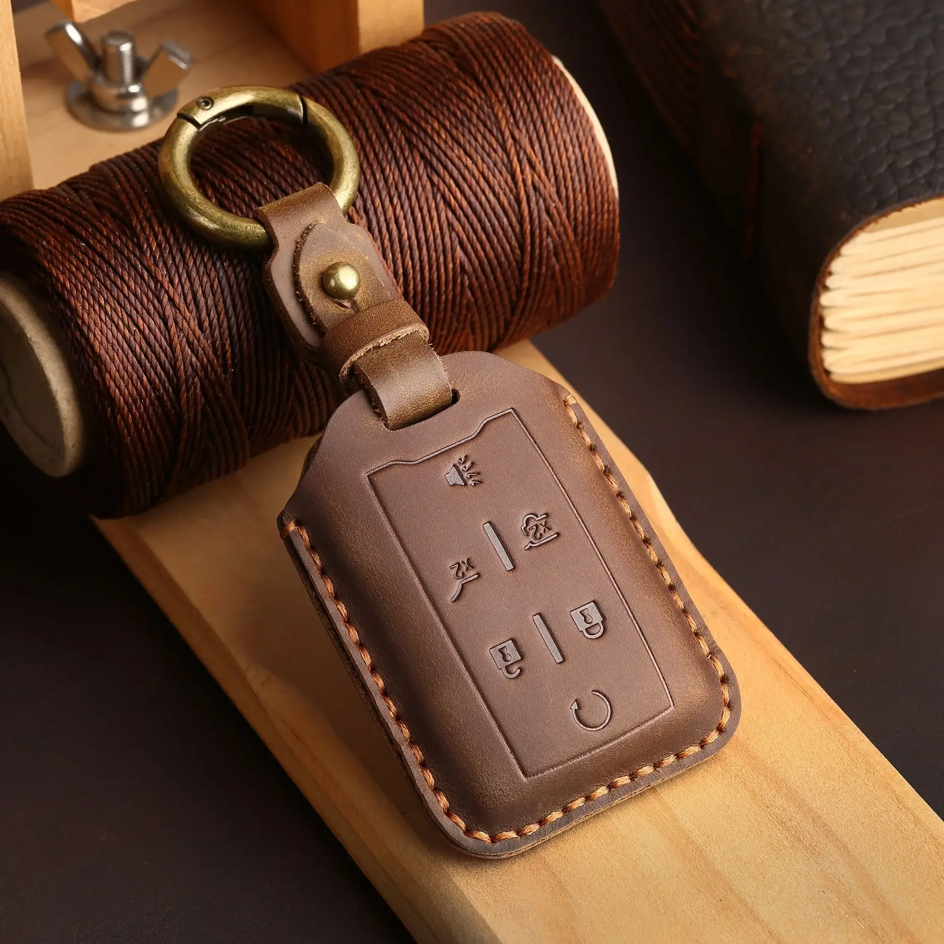 

1PC Car Key Cover Case For Chevy Suburban Tahoe GMC Yukon Colorado LT Silverado Canyon Sle Sierra 3500HD Fob Genuine Leather