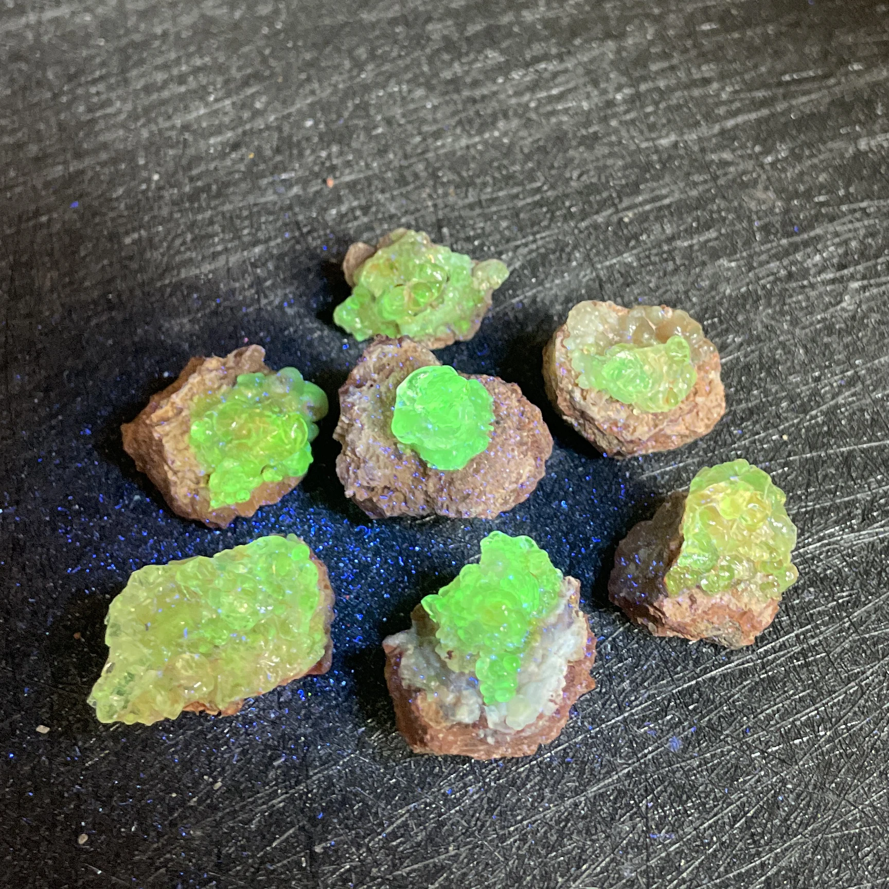 100% Natural Raw Stone Hyalite Quartz Crystal Fluorescence Effect Mineral Specimen Rock Home Decoration Gift Healing