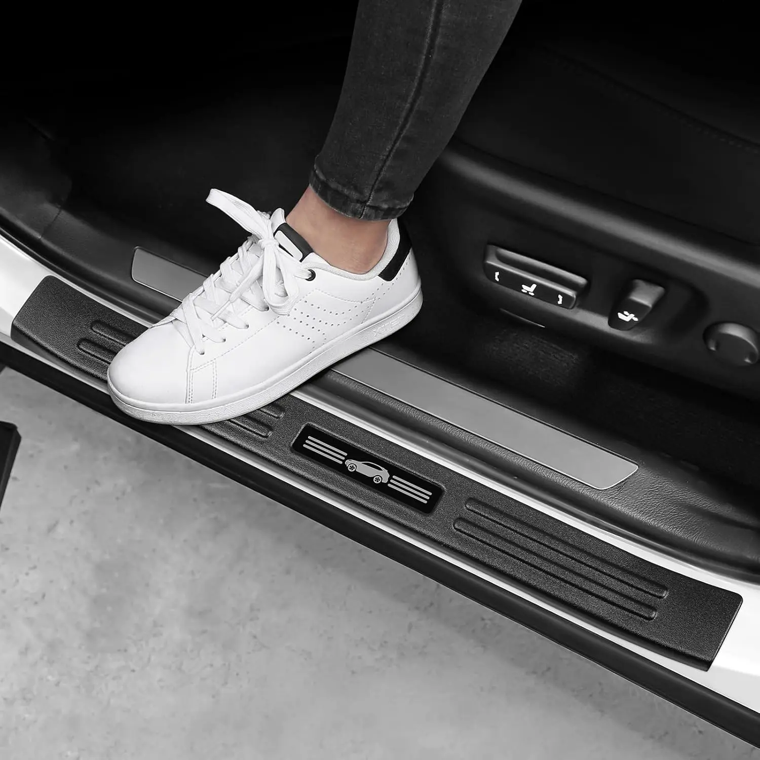 For Lexus 2015-2021 NX NX200t/NX300/NX300h Accessories Matte Black ABS Plastic Material Automobile Door Entry Guards