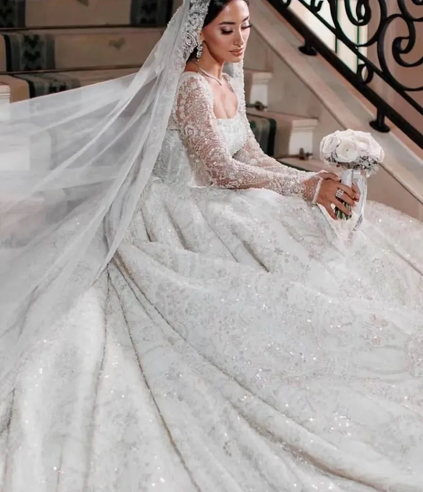 Elegant Long Sleeve Princess White Wedding Dresses Arabic A Line Wedding Gowns Beaded Pearl Bridal Dress Women Bride Dress