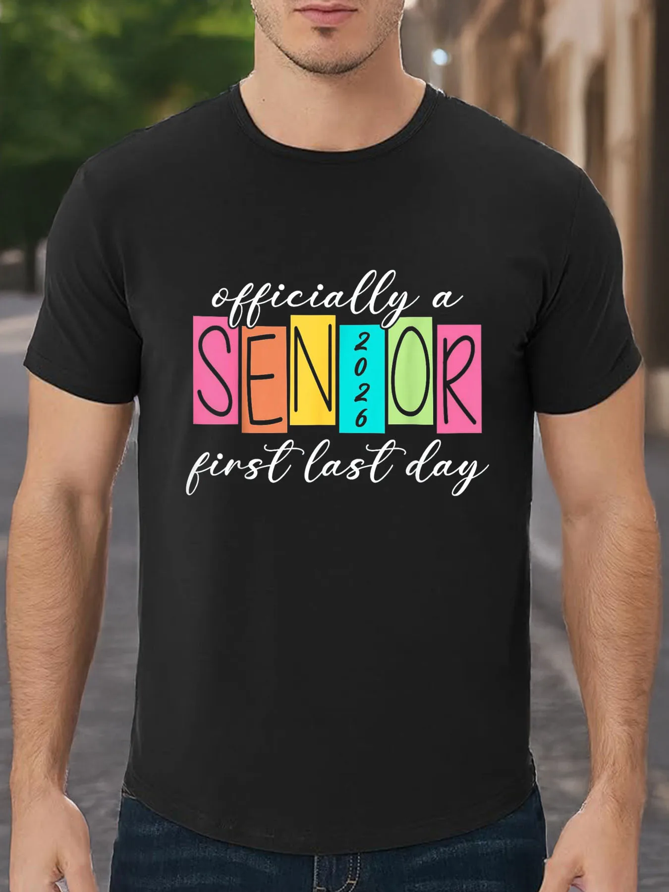 تي شيرت تذكاري للتخرج لعام 2026 للرجال - قطن أسود برقبة دائرية وأكمام قصيرة