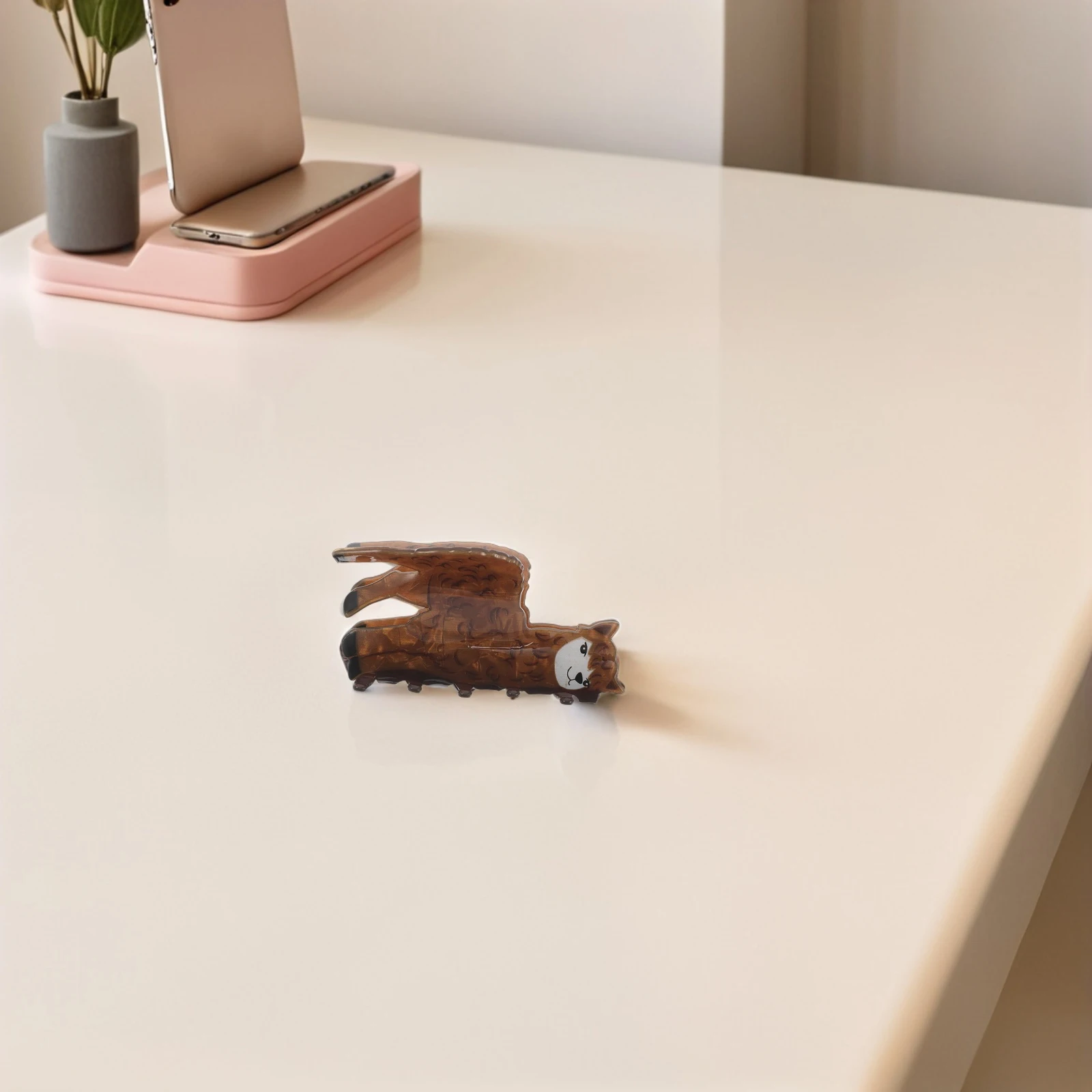 

Милая заколка-крабик для волос из ацетата в виде мультяшной альпаки, маленькая заколка-зажим, креативная легкая заколка для девочек на каждый день