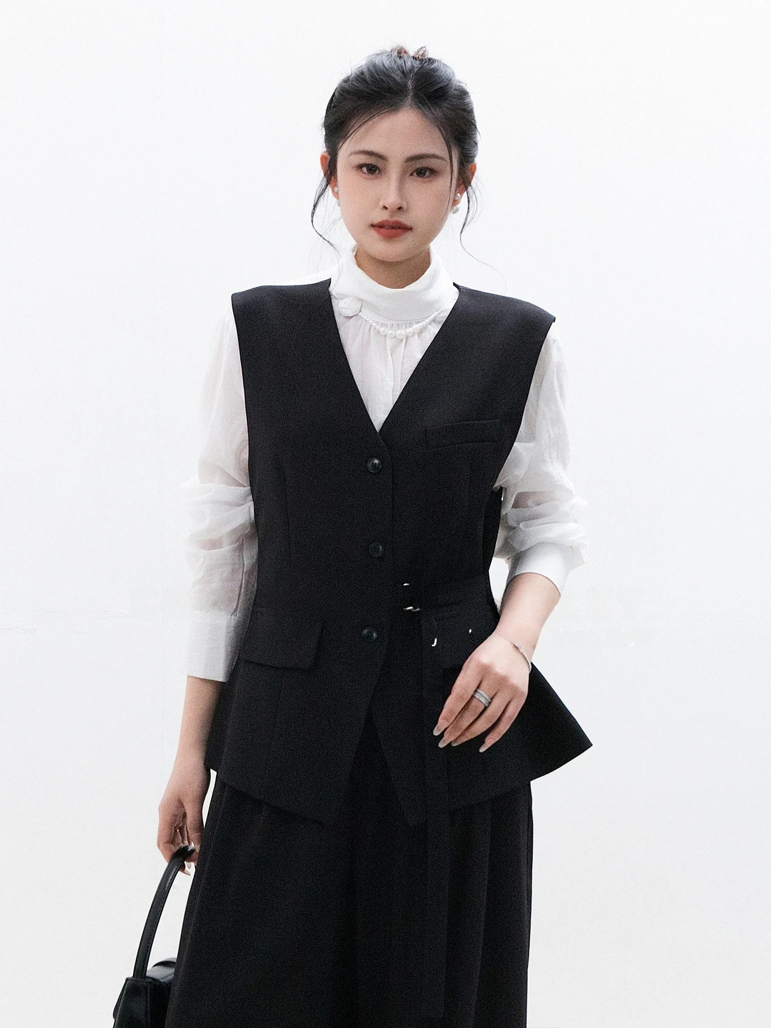Chelzy Commute Set Women's Spring Autumn High-End Black Vest White Shirt Wide Leg Pants Three-Piece Suit Fashionable Ensemble