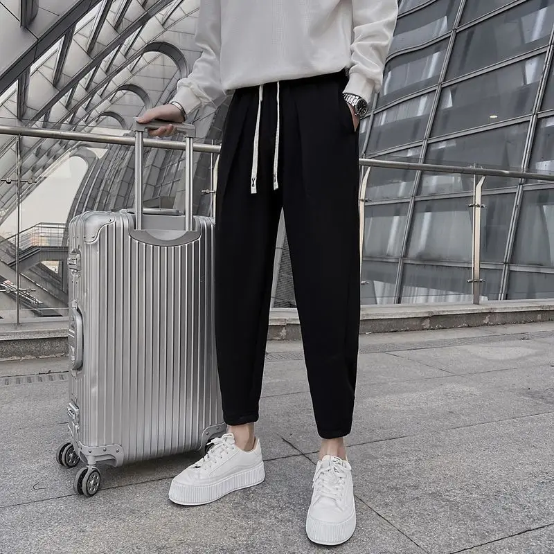 メンズスポーツパンツ 無地 プラスサイズ ビッグサイズ ハレムジョガー 韓国風 クールなトラウザーズ 秋冬 レトロ エッセンシャル スウェットパンツ