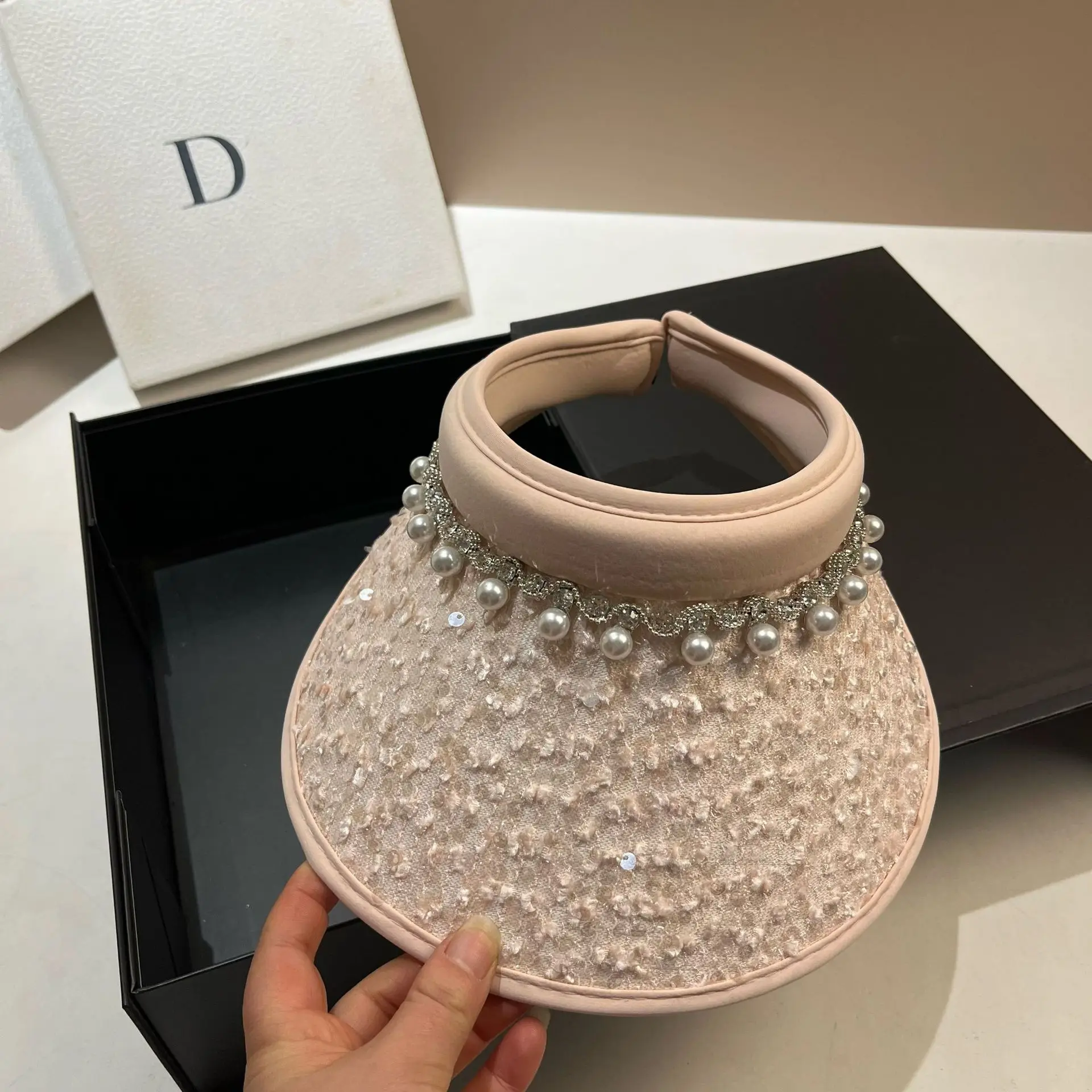 

Luxury Pearls Sunscreen Summer Hats for Women Shining Sequins Empty Top Straw Hat Big Brim UV Protection Beach Sunshade Cap