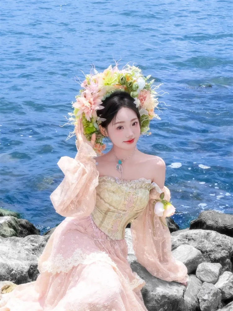 

Yung Ge New Sle Miao Ethnic Women's Clothing for Travel Photoaphy in Dali Lijiang Yunnan Province Polyester Blend