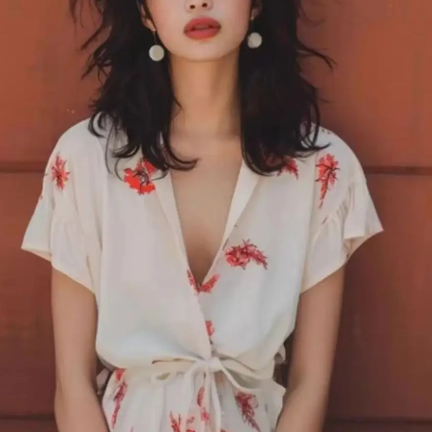 

Red Printed V-Neck Lace Up Dress For Women'S Summer New High-End Exquisite French Design Slim Fit Dress