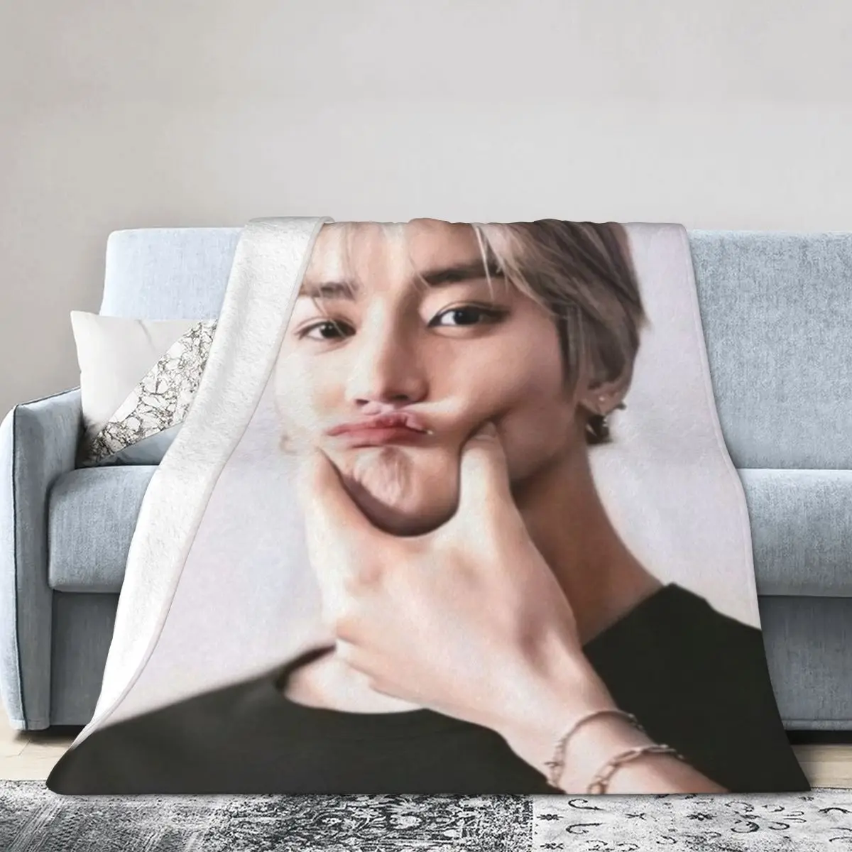 

Popular-KPOP-T-Taeyong Warm Flange blankets Soft and comfortable blanket picnic blanket birthday gift