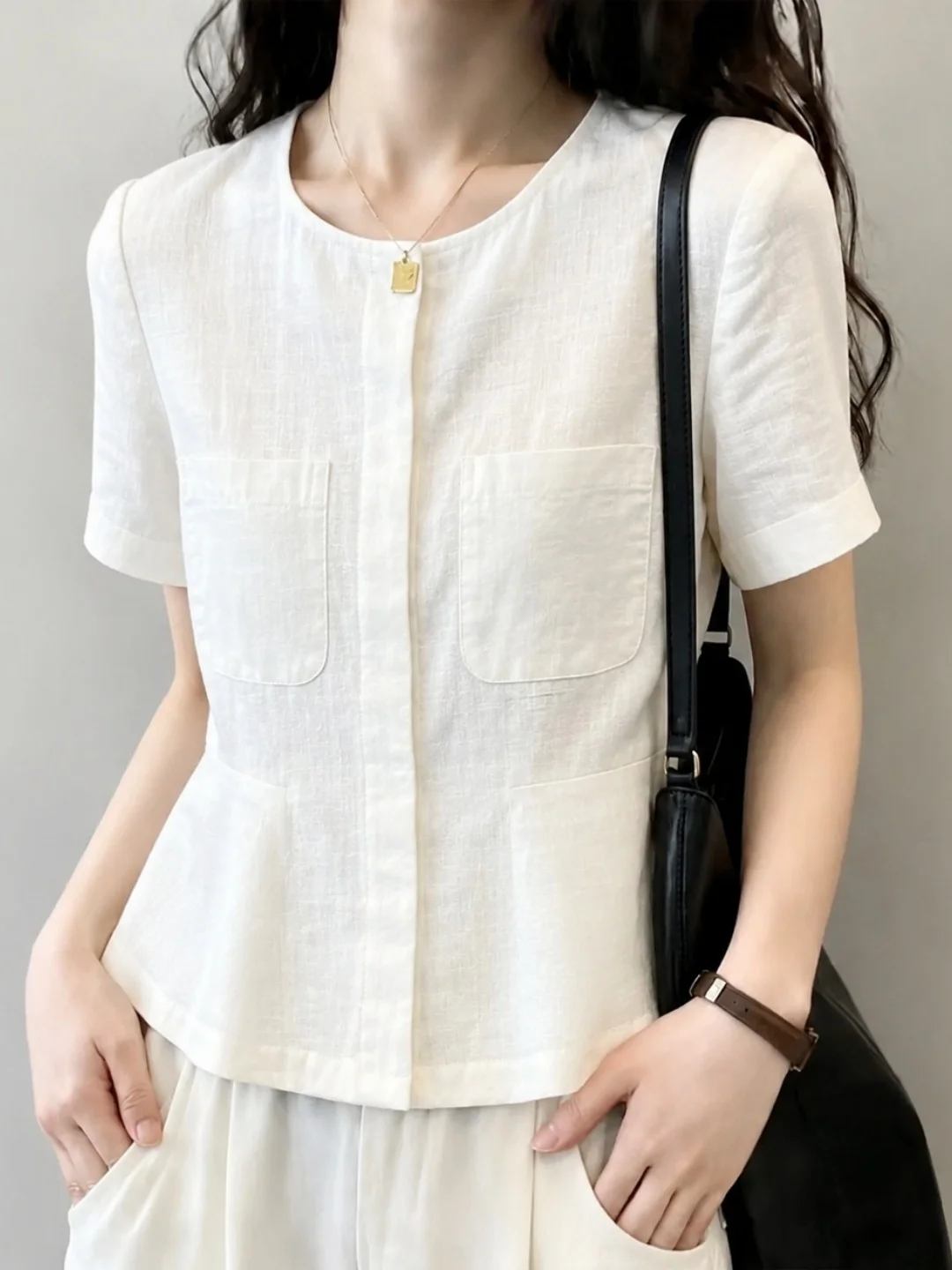 

Elegant Pure Color Short Sleeve round Neck Commute Shirt Women's Fashion Versatile Korean Style Slimming Age-Defying Top