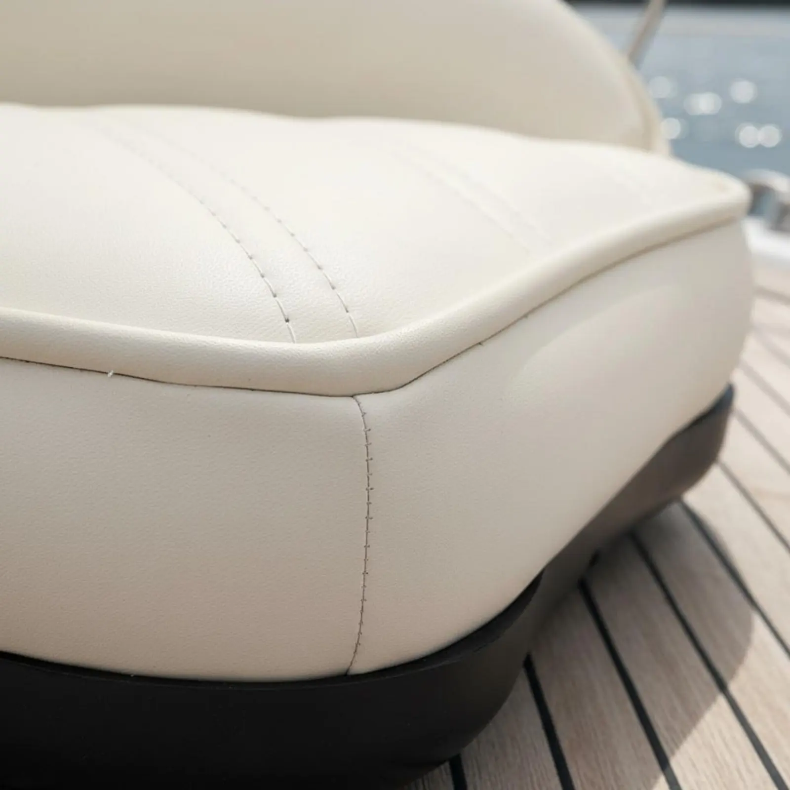 

Low Back Boat Seat Waterproof Triangular Boat Seat Sunproof Fixed Mount for Anglers, Yacht