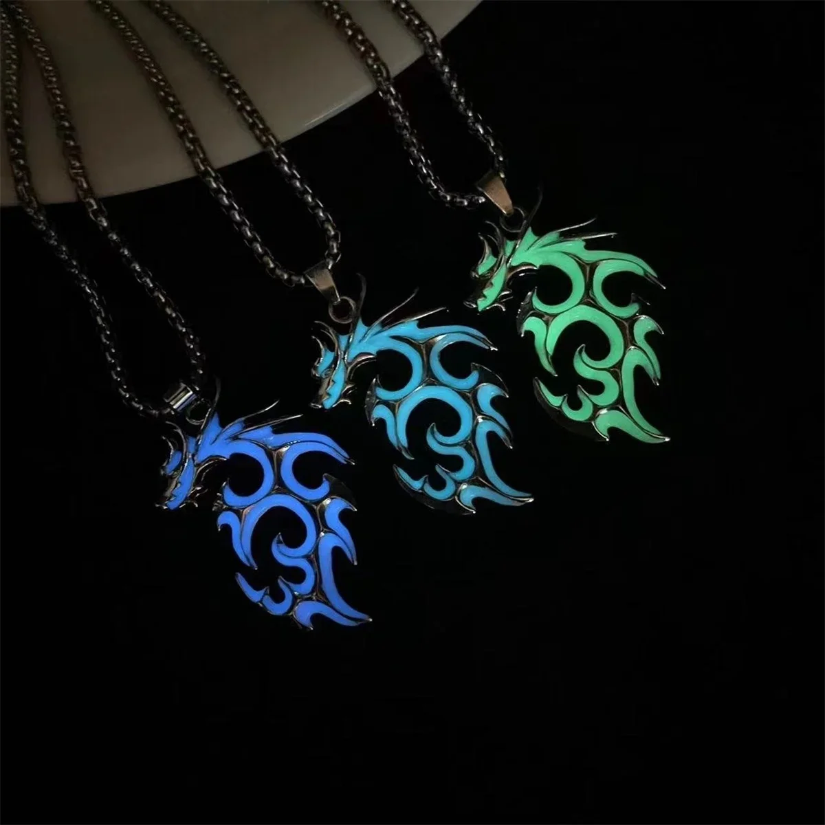 Cool Simple Retro Niche Punk Glow-in-the-dark Moonstone Dragon Pendant Necklace Charm Men Boys Beach Party Jewelry Accessories