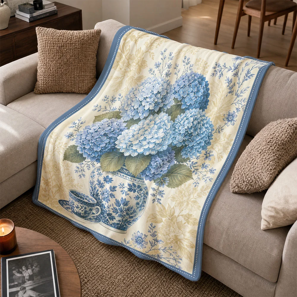 Decorative Blue Hydrangea Floral Print Throw Blanket for Sofa Couch Living Room Home Decor Cozy Luxury Aesthetic Throw Wrap