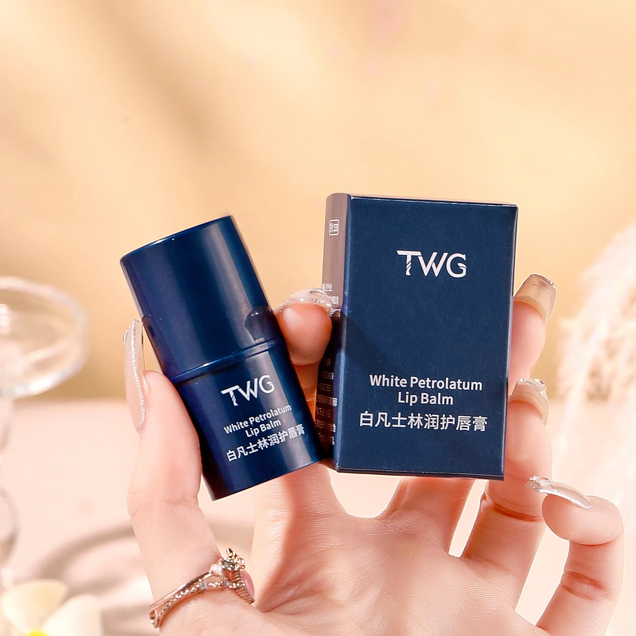 TWG ホワイト ペトロリュームジェリー リップバーム - 冬の乾燥した唇のための集中保湿とひび割れ防止、全年齢対応
