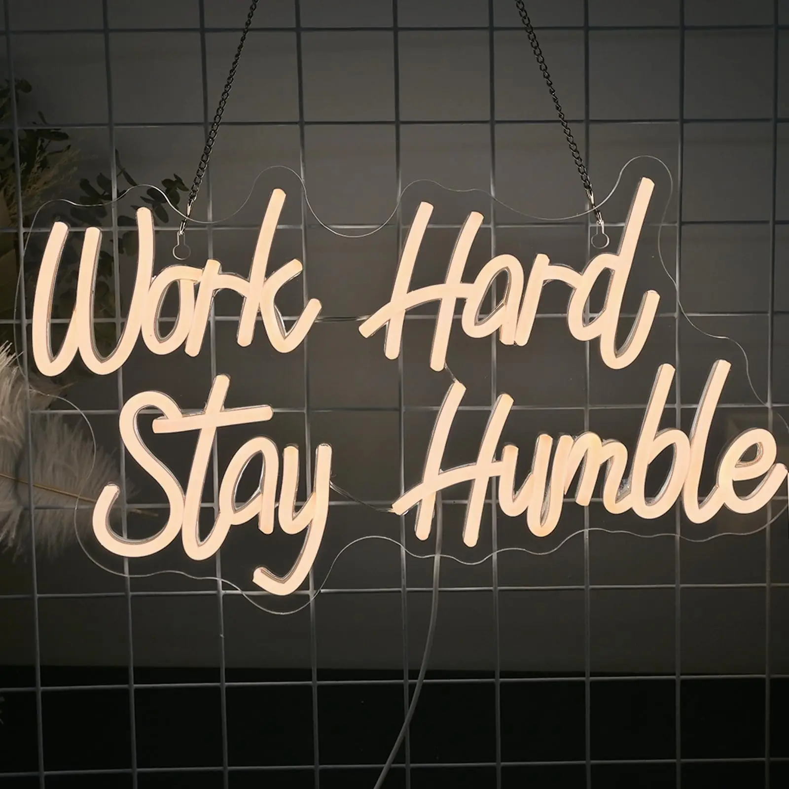 

Работа Hard Stay Humble Неоновые вывески с регулируемой яркостью для стены Светодиодные теплые белые буквы Неоновые огни Знак для украшения дома, бара, пива, кафе
