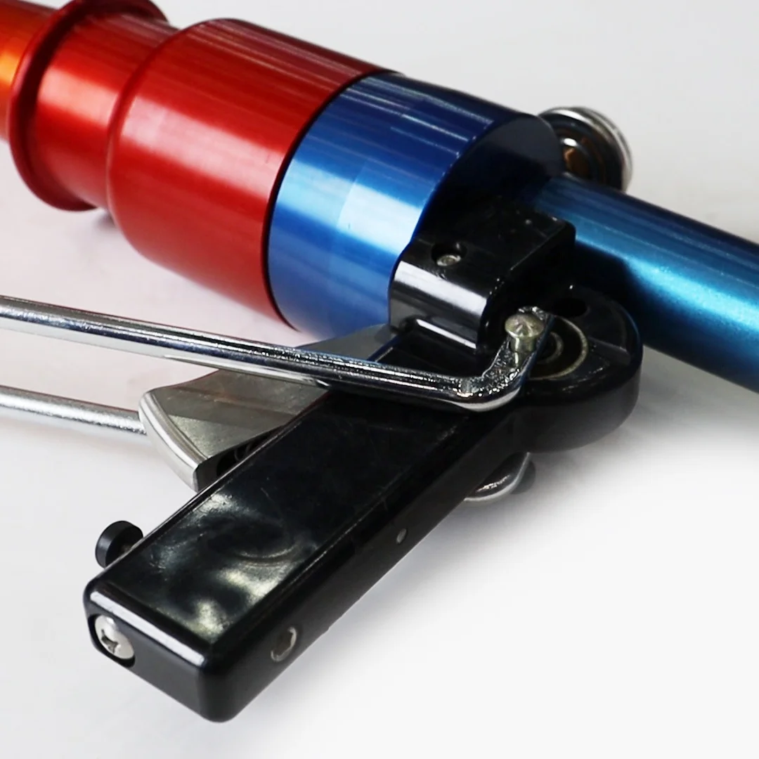 أدوات إنقاذ المياه المنقذة للحياة قاذف برمائي هوائي عن بعد جهاز رمي الحبل