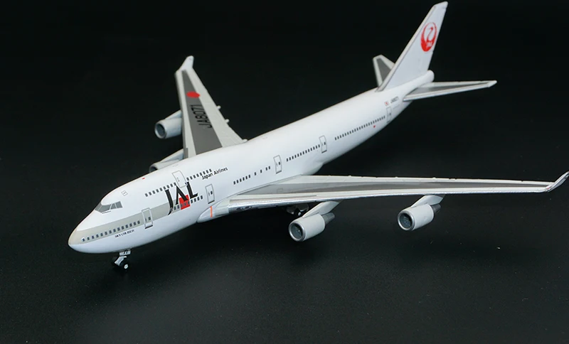 New 1/400 Scale JAL 747-400 JA8071 JA8085 Aircraft Model Airbus Plane Diecast Alloy toys For Collection Gift