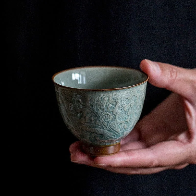 Secret Glaze Relief Interlocking Lotus Ceramic Tasting Cup Household Single Kung Fu Tea Master Cup Desktop Tea Table Decor Gift