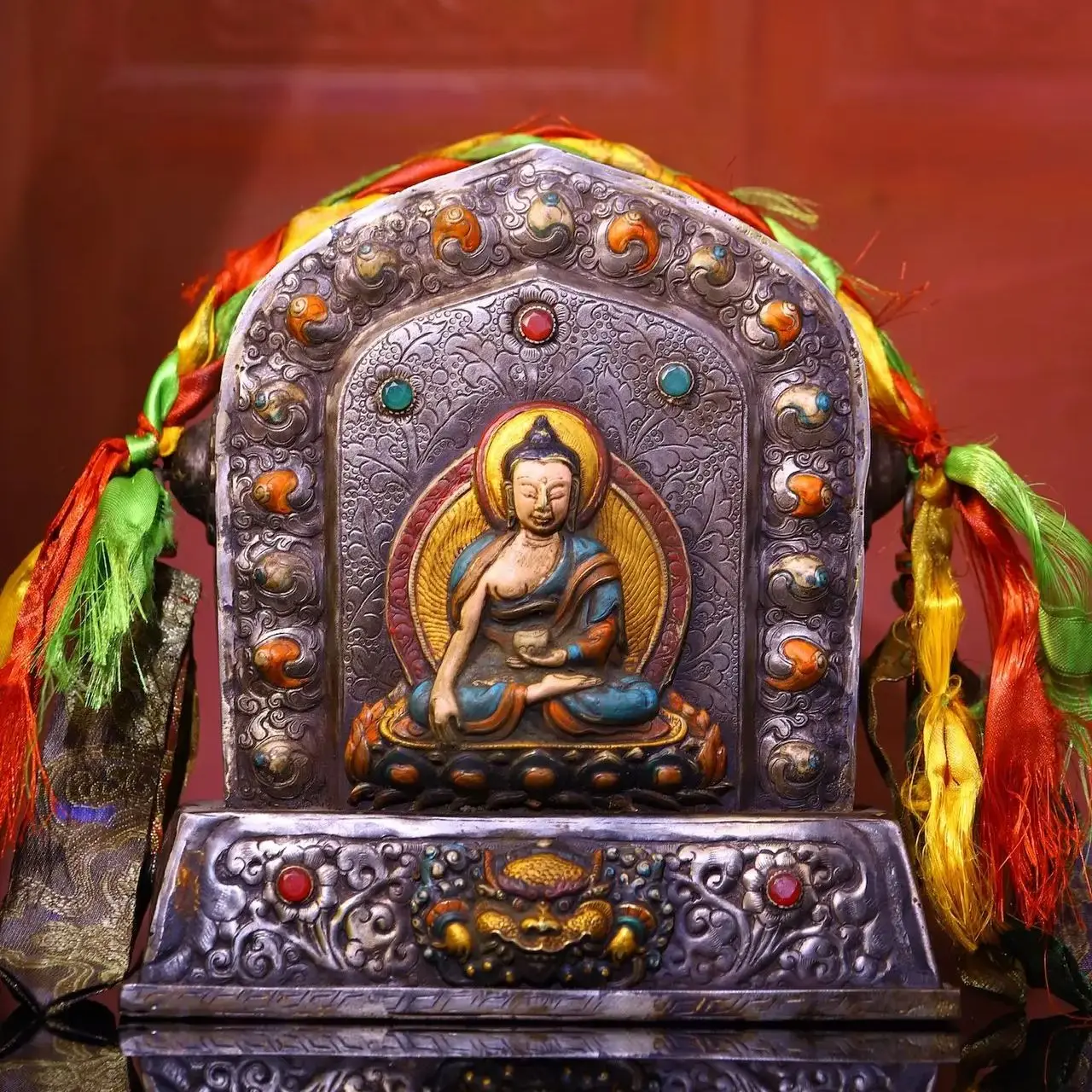 

9"Tibetan Temple Collection Old Tiantie Painted Mosaic Gem Shakyamuni Sitting Buddha Buddhist Niche Gawu Box Worship Hall