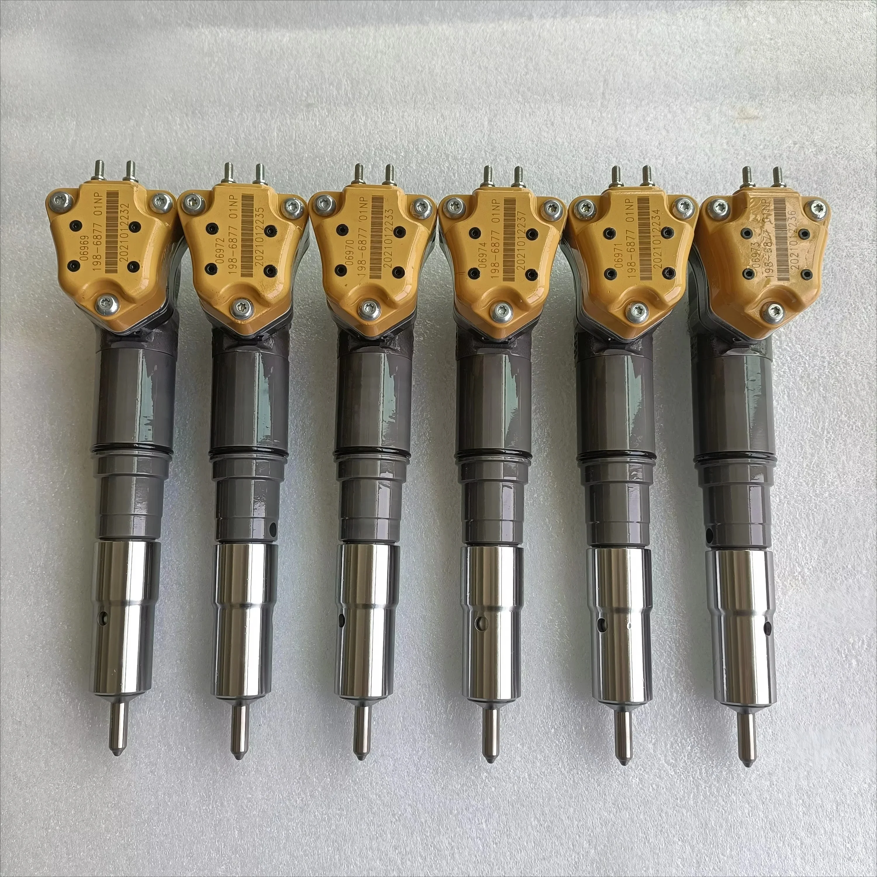 Fuel Injector New 198-6877 20R-4147 174-7527 138-8756 204-2467 232-1170 159-0836 for 3412E High Quality One Year Warranty
