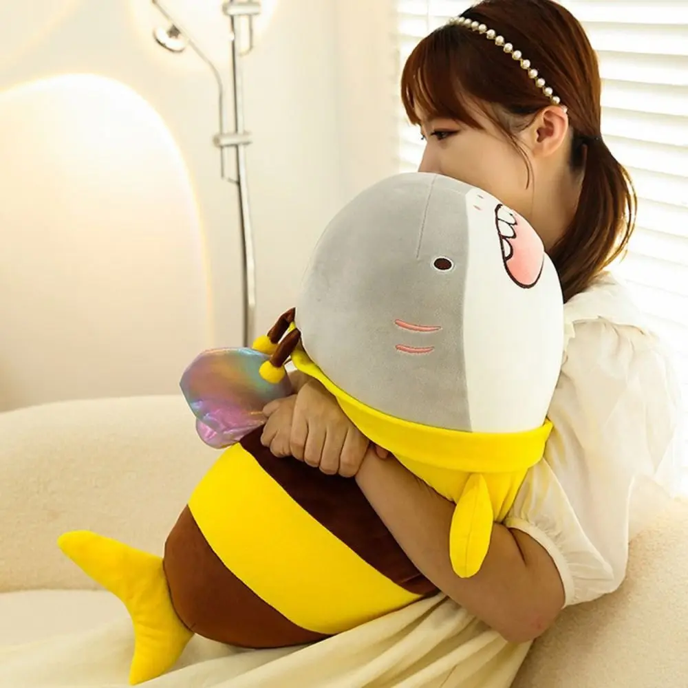 Criativo 28/38/48/60cm abelha travesseiro dos desenhos animados anime abelha oversized macio tubarão presente aniversário