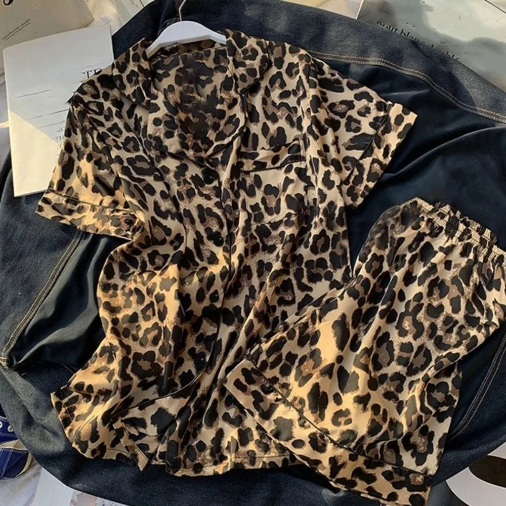 

Leopard Print Heart Pajama Suit Slim Fit Short Sleeve Shorts Camisole Nightwear V Neck Women Sleepwear Two Pieces Sleepwear Sets