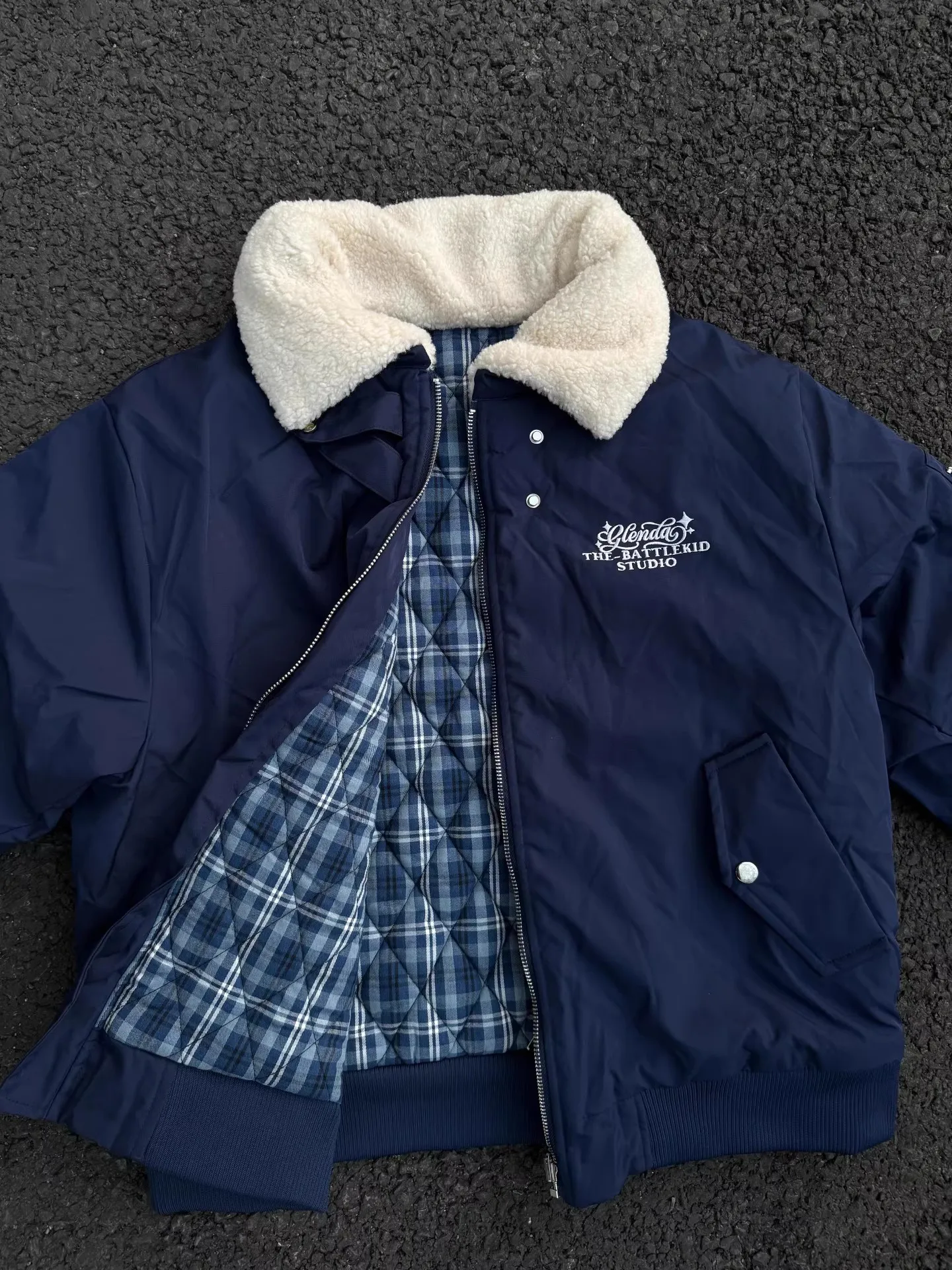 

Thiened Warmth Lamb Fur Collar Plaid Splicing Cotton Jaet Men Winter Loose Fit Zipper Closure Casual Outerwear Coat