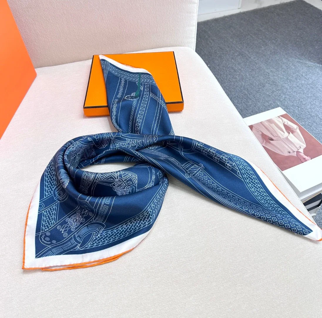 

Headscarf Tube TopSquare ScarfHigh-end Gift Shawl Scarf Women H Series Silk Scarf Niche Temperament HighQuality Luxury Elegance