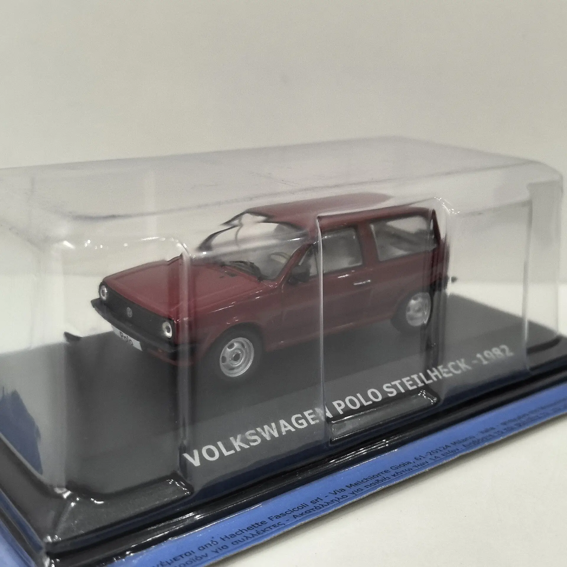 

Масштабная модель автомобиля IXO 1/43 VW POLO STEILHECK 1982 24 из литого металла