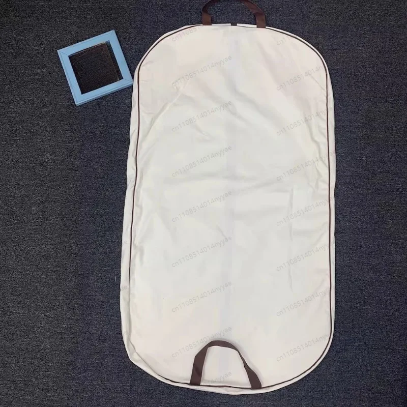 

[Desheng] Canvas dust cover, coat dust bag, suit bag, suit cover, high-grade thickened cotton bag, portable.