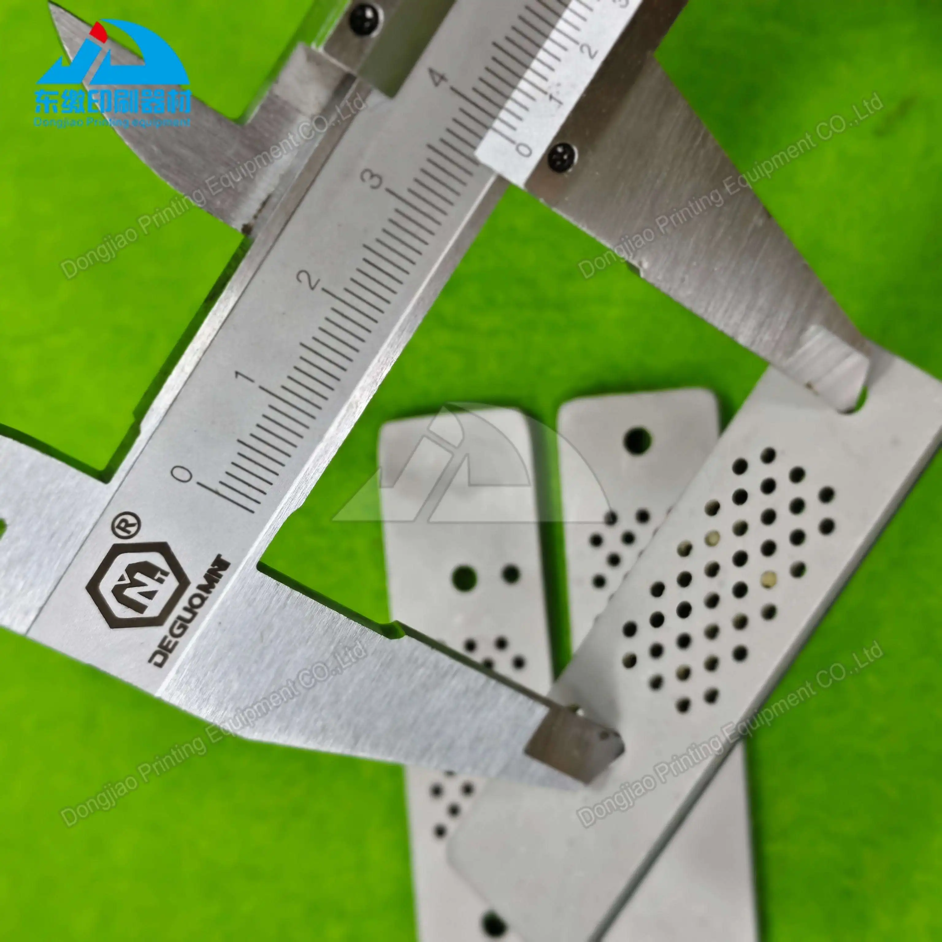 

1 Piece Suction Plate for Man Roland 300 Printing Machinery Spare Parts Suction Plate Replacement Spare Parts