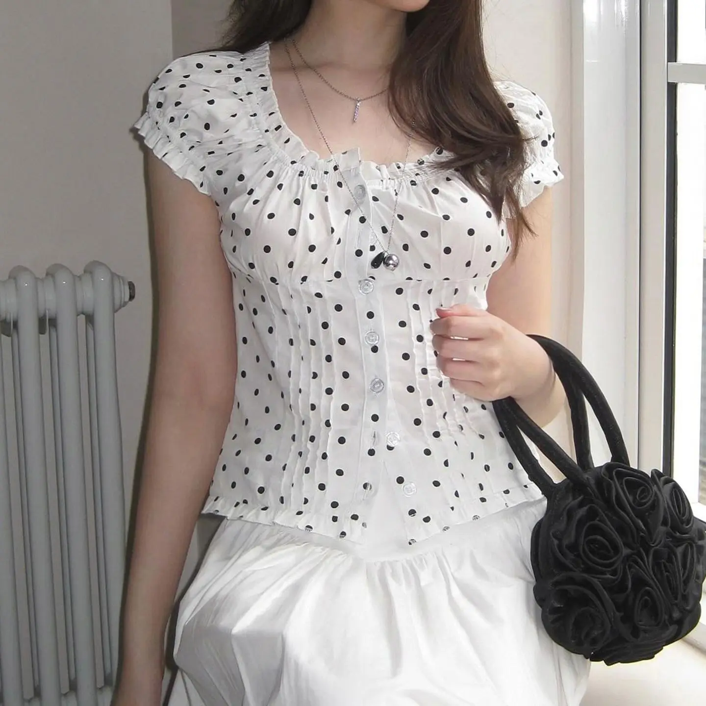 

Onalippa 2025 Sweet Polka Dot Girl Mushroom Edge Bubble Sleeve French Temperament Gentle Waist Cinched Breasted Shirt