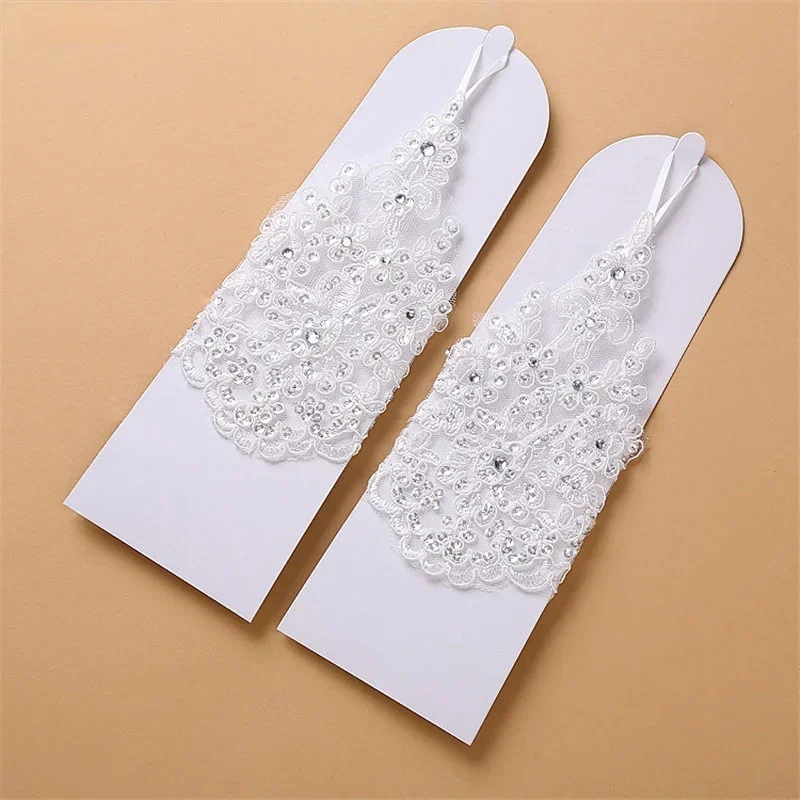 Guantes De novia cortos De satén con encaje De cuentas elegantes, guantes De novia sin dedos, blanco marfil, accesorios De boda