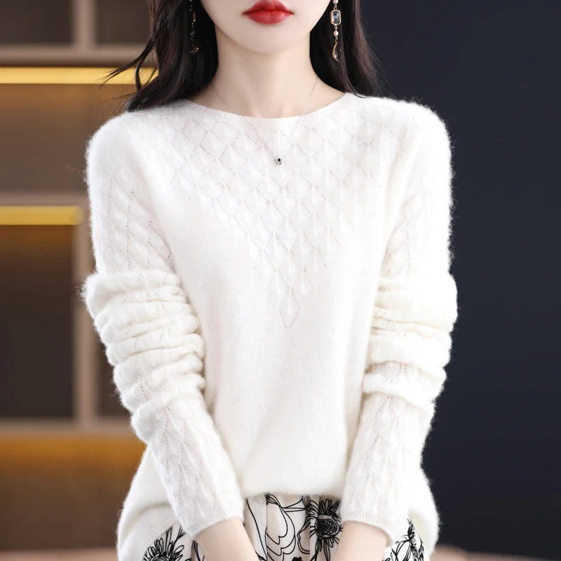 

A line of clothing round neck autumn winter female diamond hollowed-out seamless sweater loose pure wool sweater